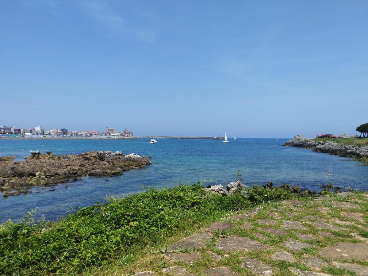 Castro-Urdiales Apartamento 3 Minutos De La Playa كاسترو أورديالس المظهر الخارجي الصورة